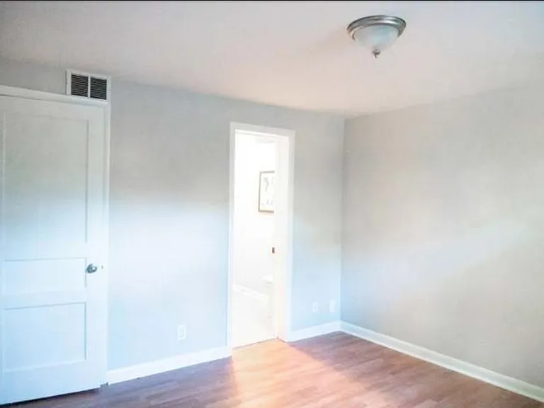330 Elysian Fields Rd #B — Photo 6