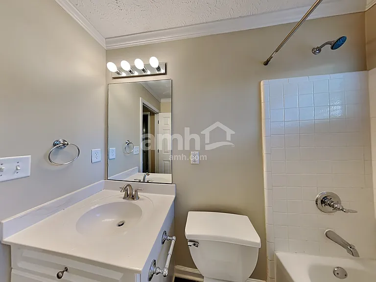 360 Dunagan Dr — Photo 14