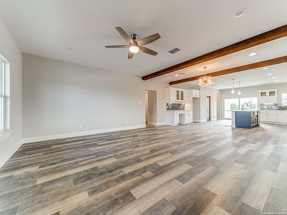 5th image of 105 Ephraim Mclane