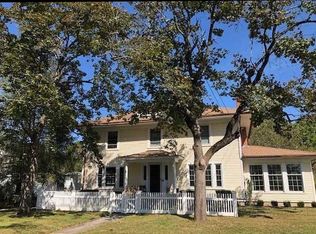 106 Riverside Dr, Riverhead, NY 11901