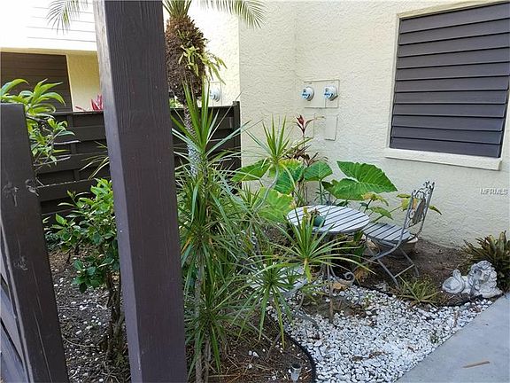 2nd image of 226 Lakewood Dr #000