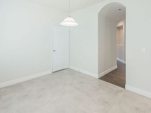 5th image of 5824 Amphora Ave