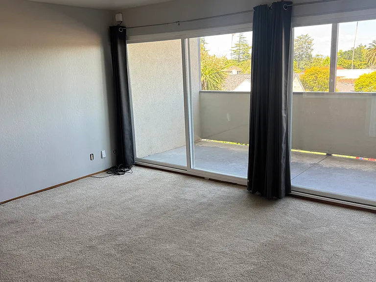 Christina Apartments — Photo 9