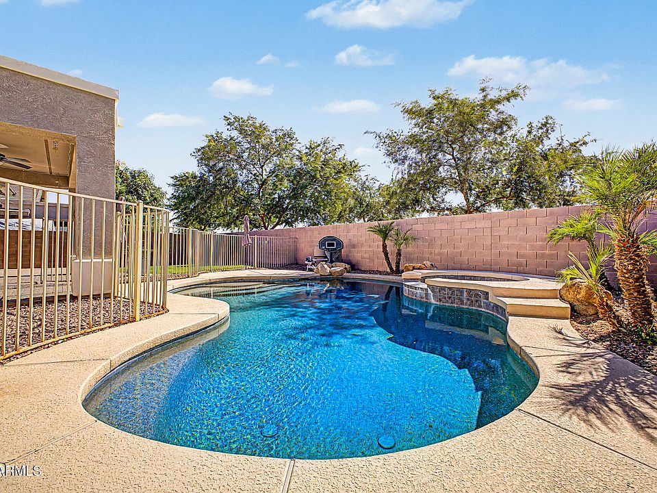 1st image of 5722 N LAGUNA Drive