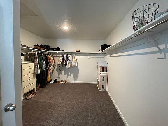 4th image of 383 W Box Creek Dr