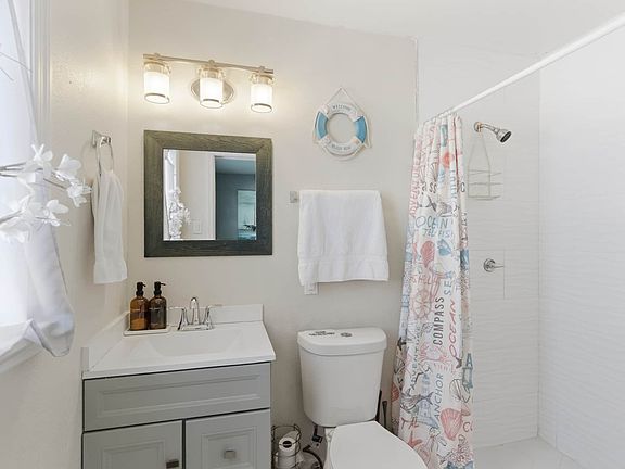 4th image of 2760 Kumquat Dr