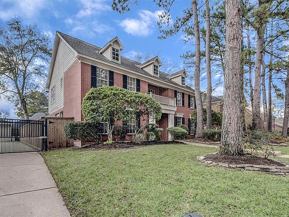 2nd image of 3407 Park Springs Ln