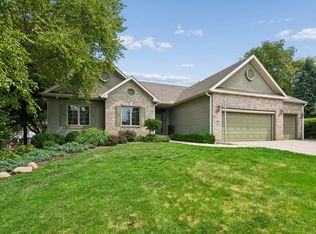 789 Woodland Dr, Antioch, IL 60002