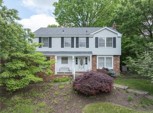 161 Penn Lear Dr, Monroeville, PA