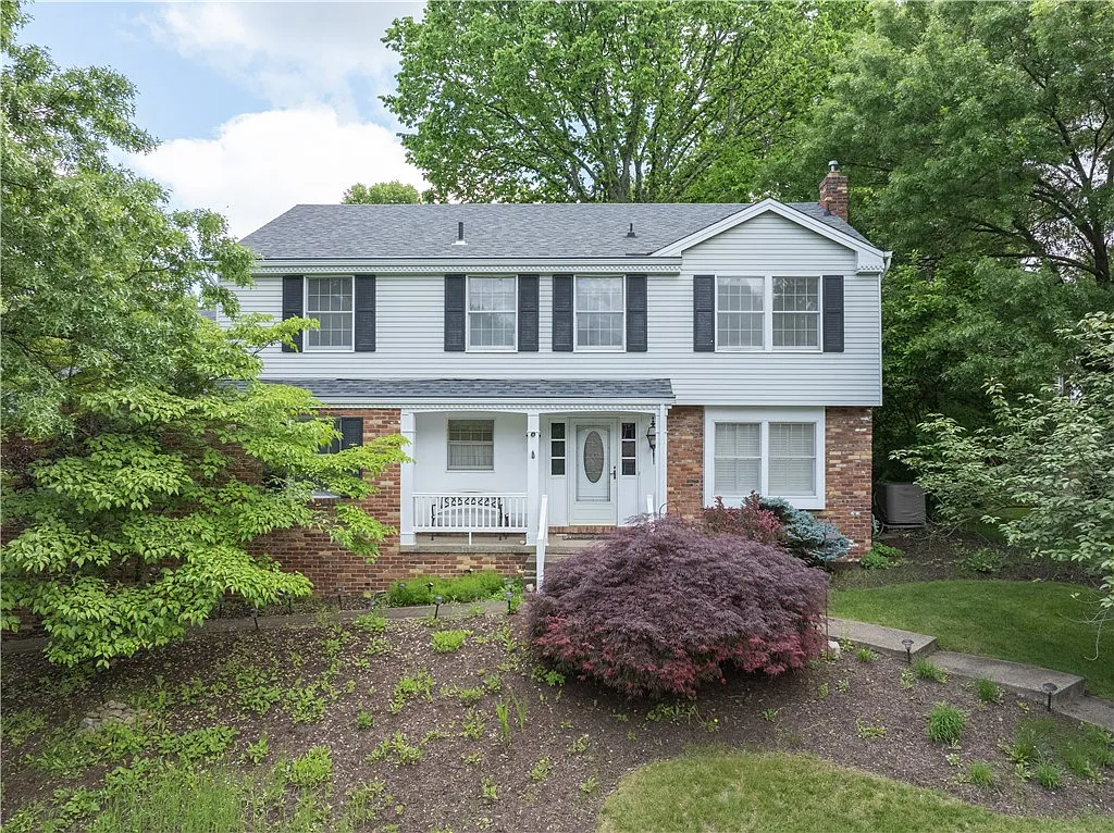 161 Penn Lear Dr photo 1