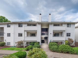 11044 SW Greenburg Rd APT 218, Tigard, OR 97223