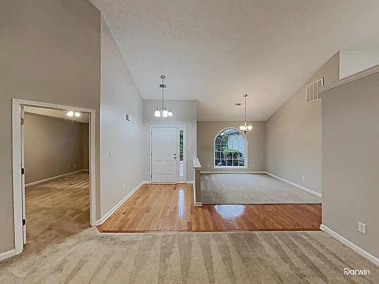 187 Alexis Dr — Photo 6