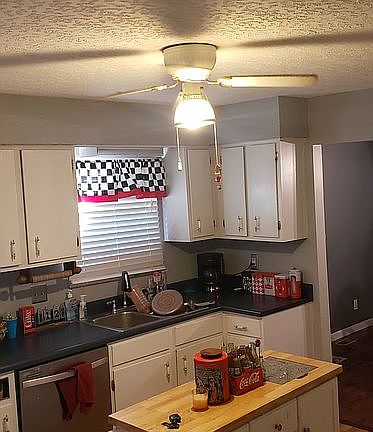 2nd image of 1118 Scenic Dr