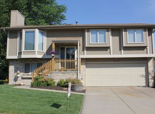 16746 Pierce Cir, Omaha, NE 68130