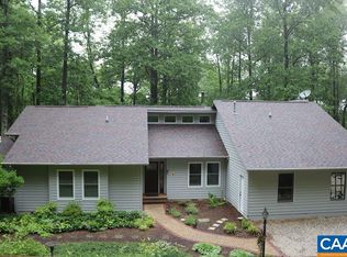 5 Dogwood Ln, Nellysford, VA 22958
