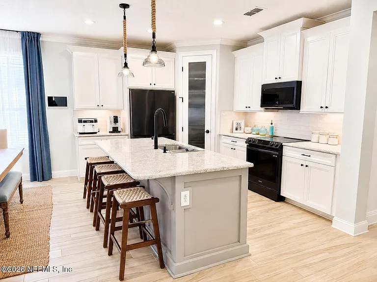 157 Coosaw Ct — Photo 6