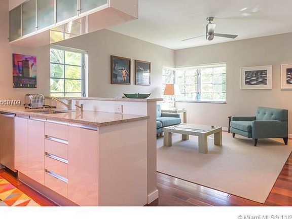 5th image of 1057 15th St APT 23