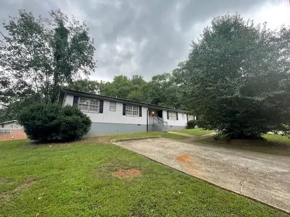 4420 Lynn Ct, Powder Springs, GA 30127