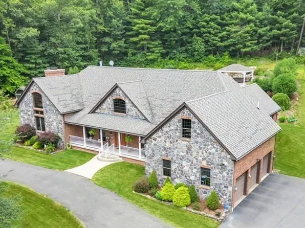 171 Scantic Rd, Hampden, MA 01036