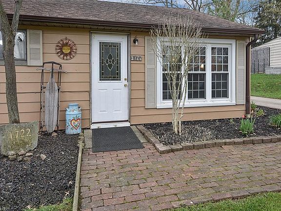 4th image of 1722 Westwood Dr