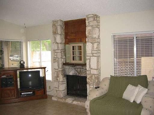 4th image of 8025 ORCHARD BEND