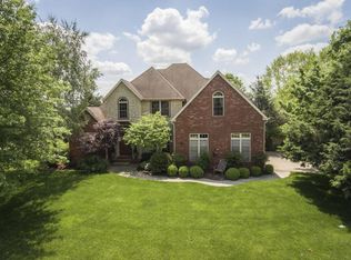 3046 W Cedarbluff Dr, Springfield, MO 65810