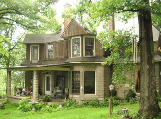 318 S Daysville Rd, Oregon, IL 61061