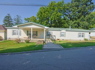 101 Arnold Hts, Carlisle, KY 40311