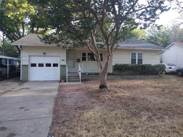 6036 Walnut Dr, Fort Worth, TX 76114