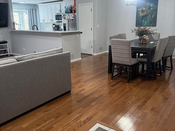 2nd image of 805 N Walnut St APT 2A