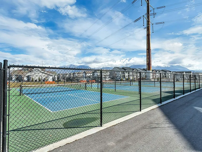 Pickleball Courts