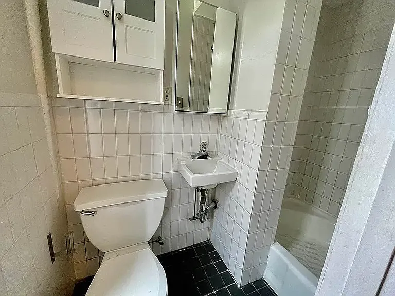 132 Thompson St #20 — Photo 5