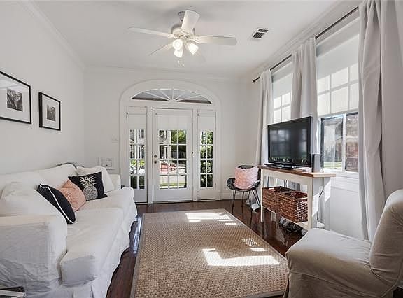 3rd image of 720 Weiblen Pl