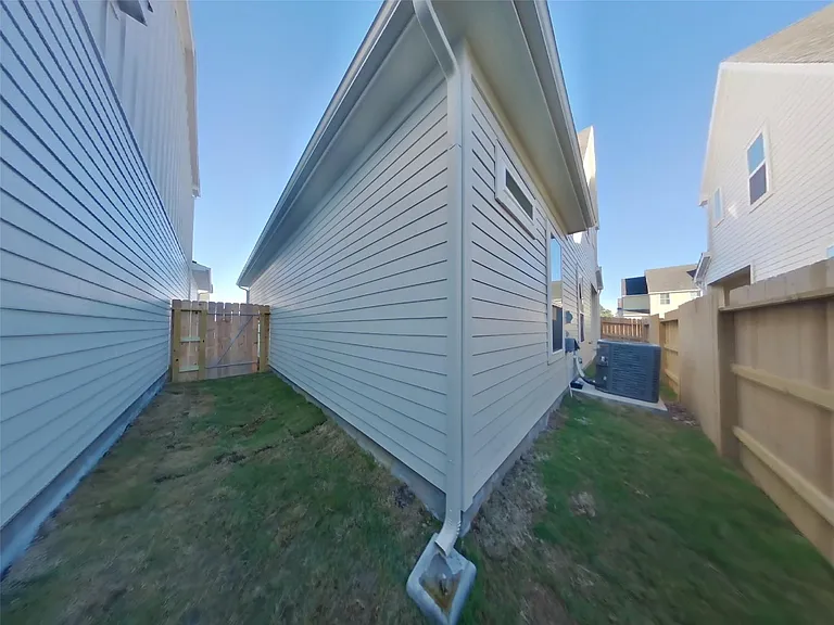 22735 Terrazzo Dr — Photo 17