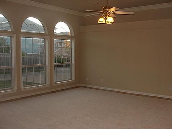 5th image of 2888 Lago Vista Ln