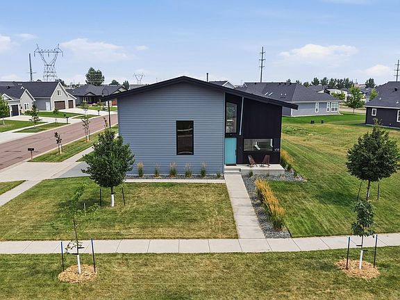 2nd image of 4718 Foxtail Ln S