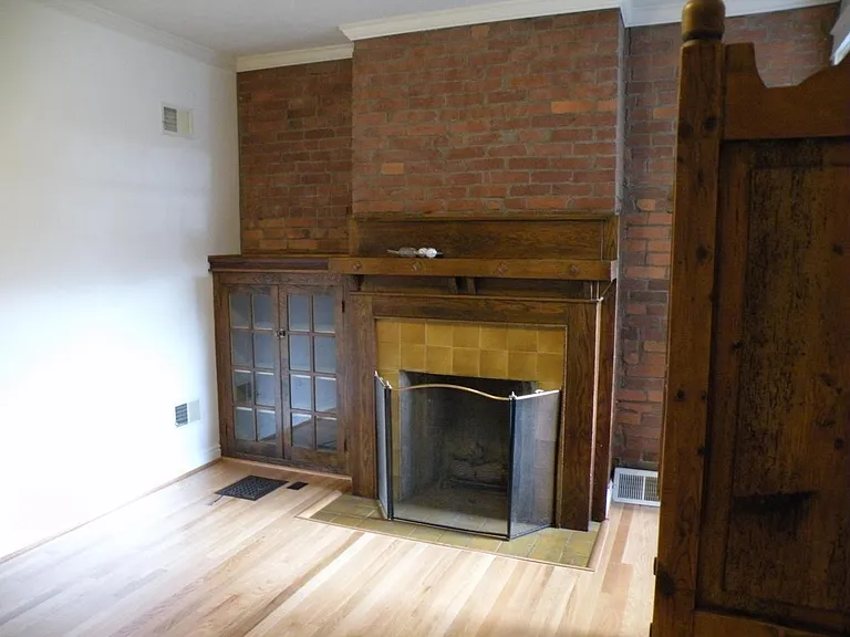718 Copeland St — Photo 3