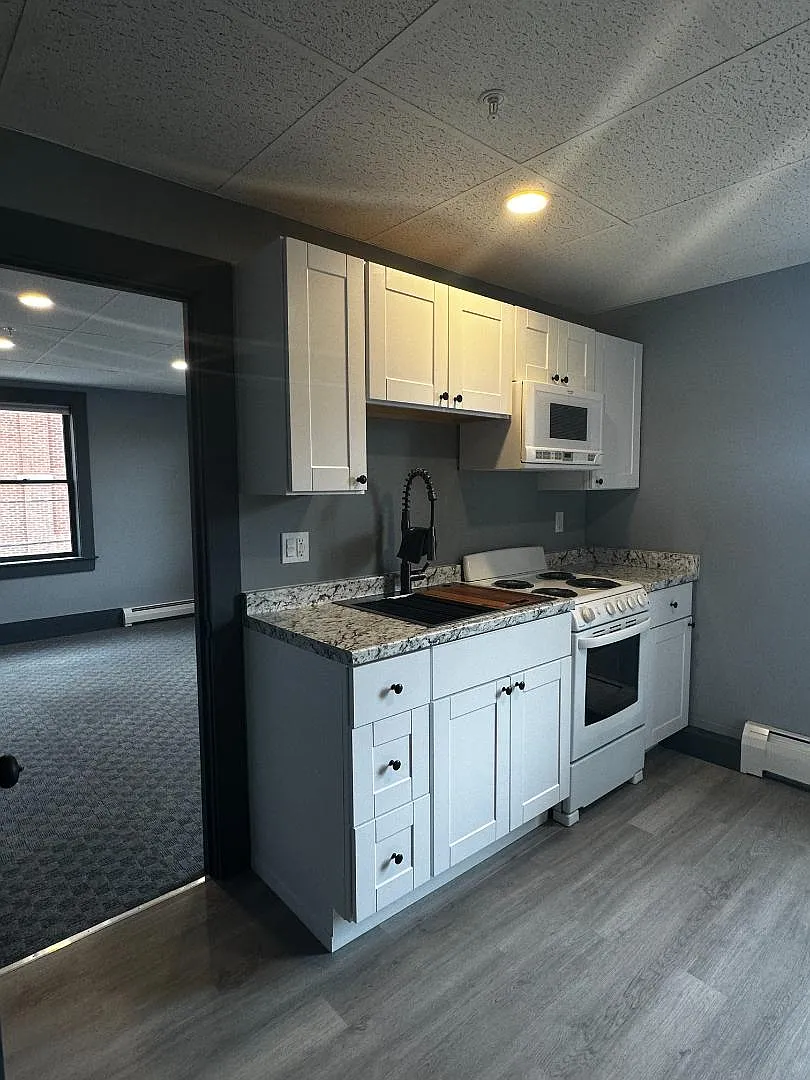 6 N Main St - Unit 6E | One Bedroom Apartment — Photo 1