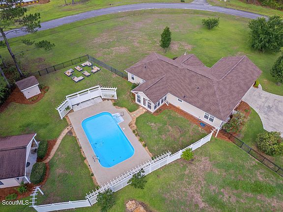 5th image of 3122 Rhett Cir