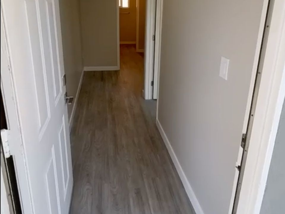 1st image of 417 S Kenmore Ave #2
