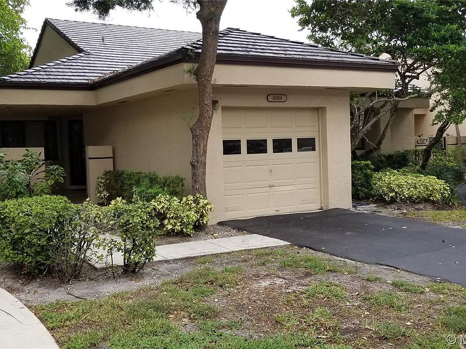 1st image of 9353 Chelsea Dr S
