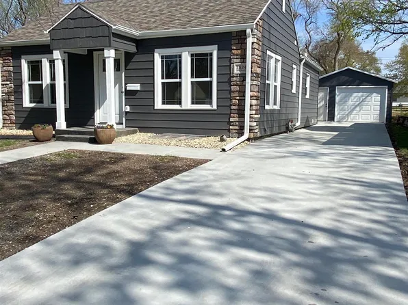 1824 Elk St, Beatrice, NE 68310