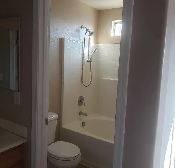 743 E Wolf Hollow Dr — Photo 10