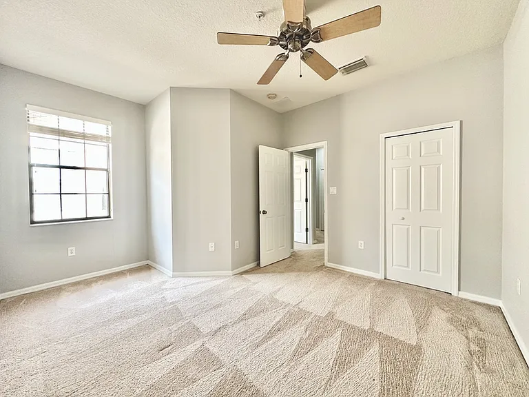 4129 Via Piedra Cir — Photo 32