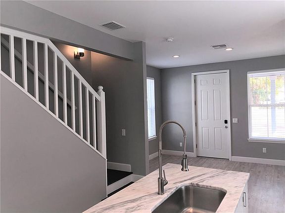 5th image of 2215 E 11th Ave