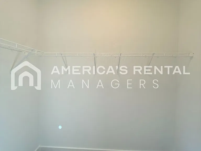 215 White Oak Cir — Photo 17