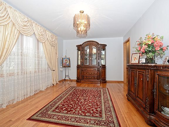 4th image of 17427 Harvest Hill Dr