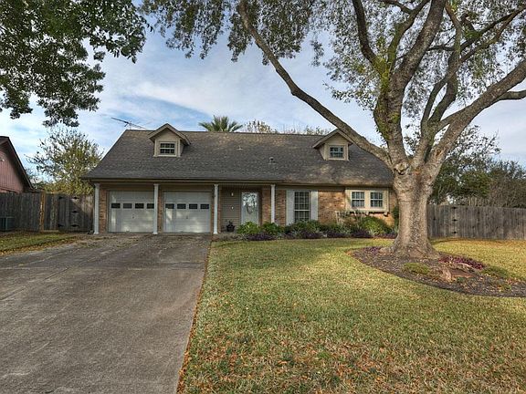 3rd image of 1901 Winding Creek Dr