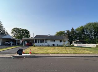 109 Trenton Cir, Fairless Hills, PA 19030