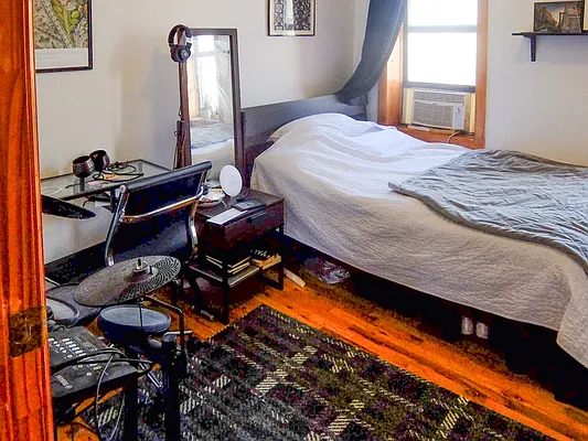 Rented by MySpaceNYC | media 16